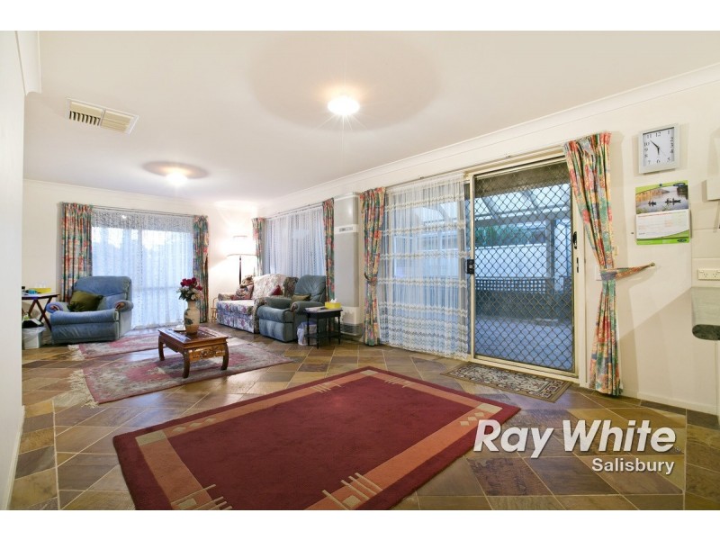 4 Silkie Court, Parafield Gardens SA 5107