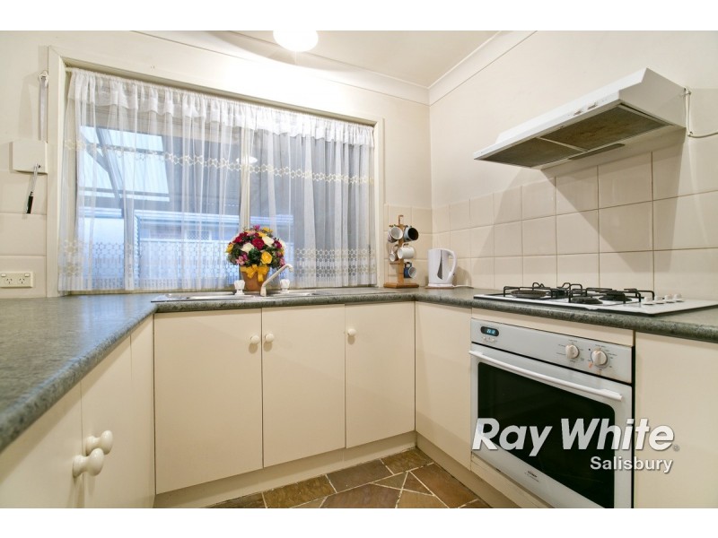 4 Silkie Court, Parafield Gardens SA 5107