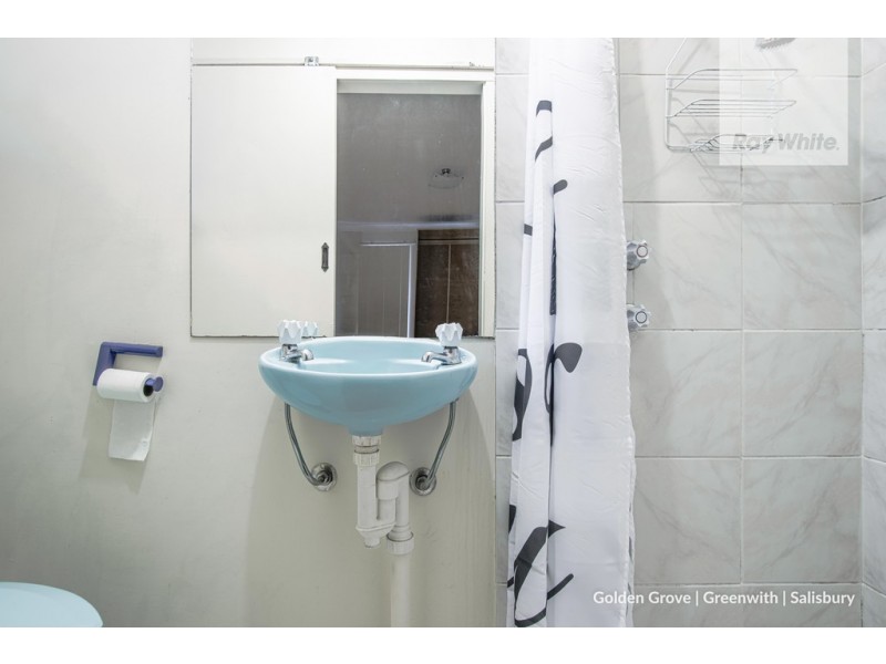 4 Rogers Crescent, Paralowie SA 5108