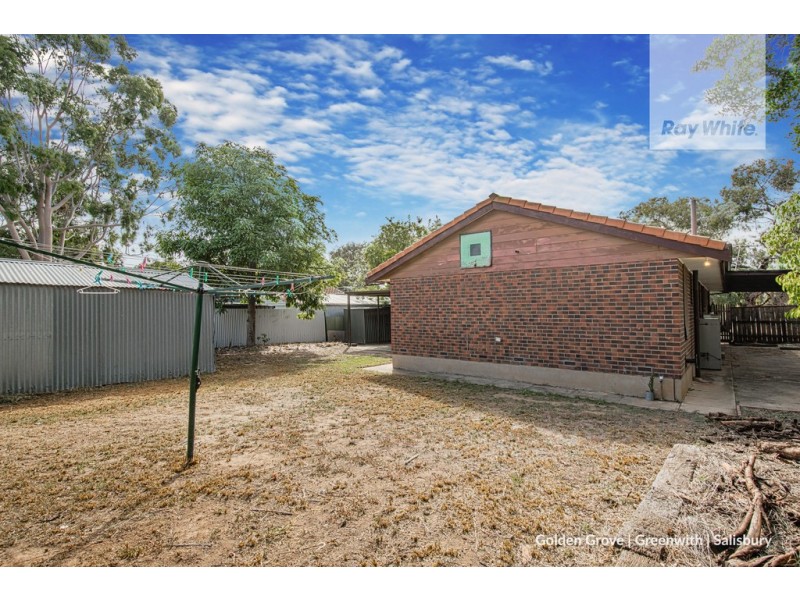 4 Rogers Crescent, Paralowie SA 5108