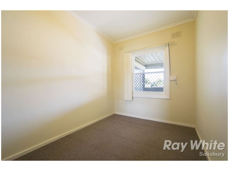 36 Burcombe Street, Elizabeth Vale SA 5112