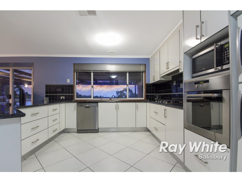 14 Numurkah Court, Salisbury Heights SA 5109