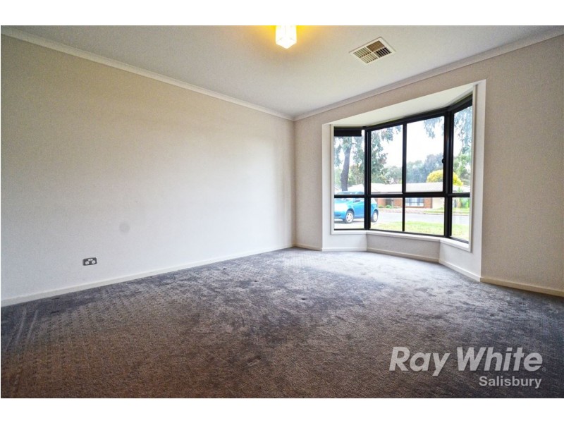 13B Lyndon Road, Paralowie SA 5108