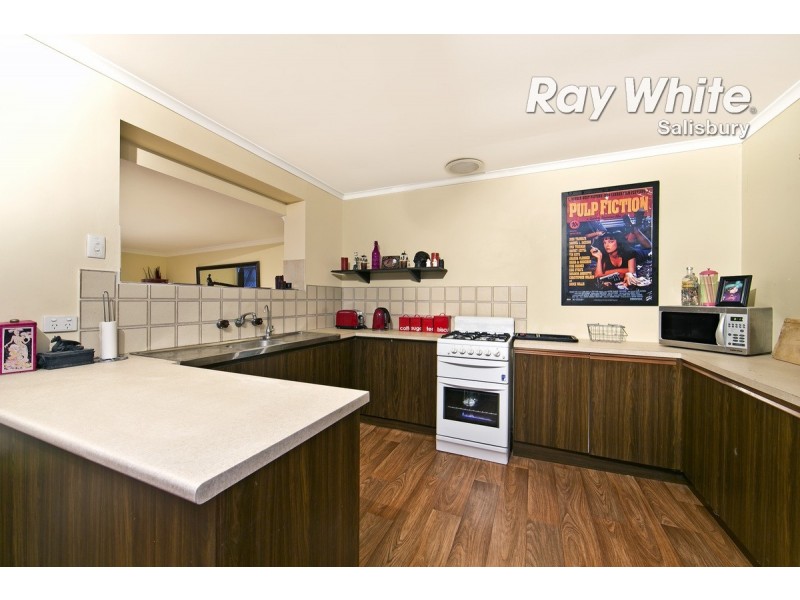 10 Bond Avenue, Burton SA 5110