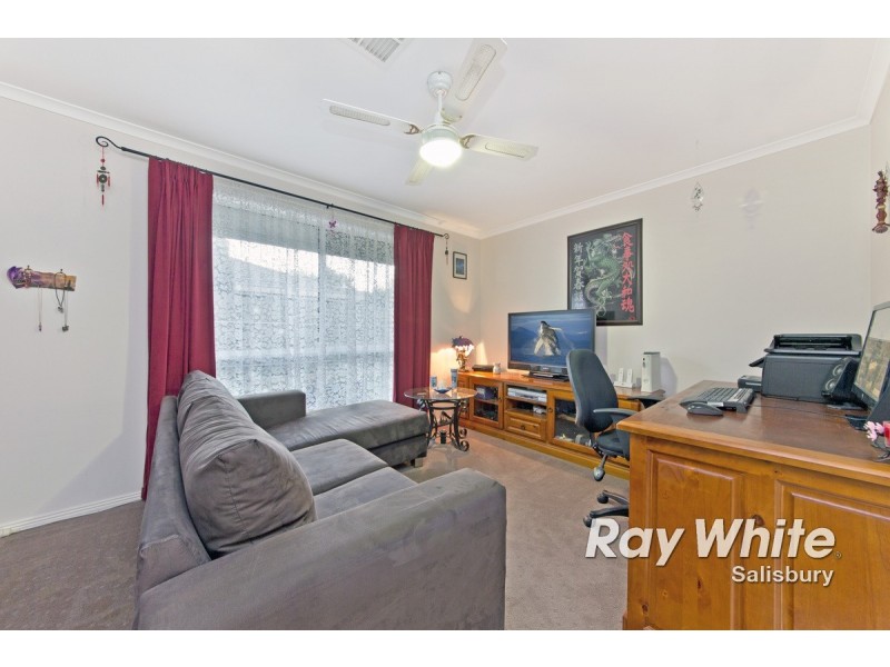 6 Sharrad Court, Andrews Farm SA 5114