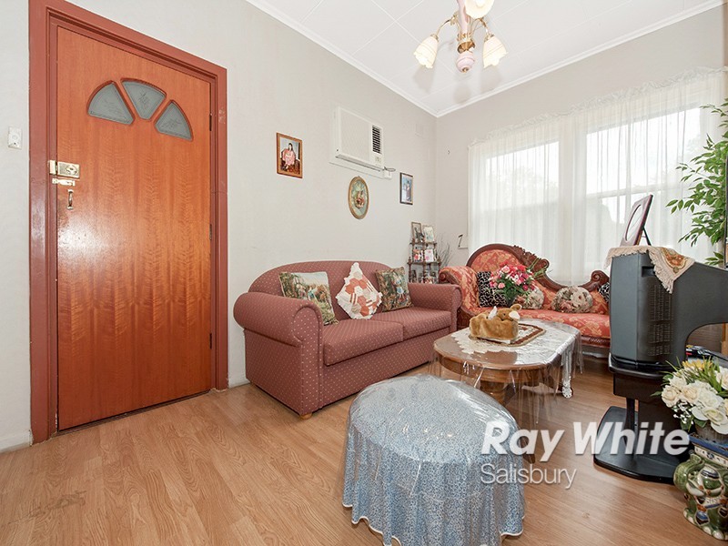 32 Worthington Road, Elizabeth East SA 5112