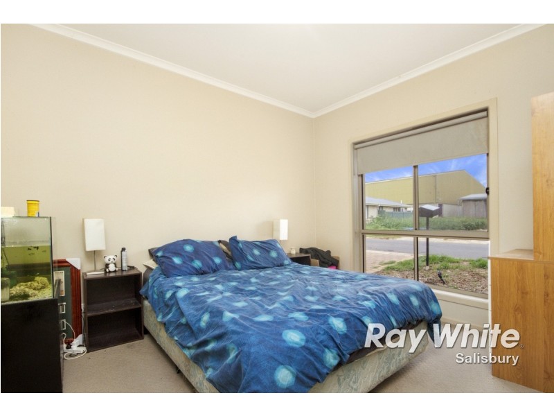 1 Grove Avenue, Elizabeth Park SA 5113
