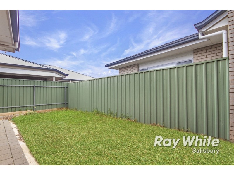 1 Grove Avenue, Elizabeth Park SA 5113