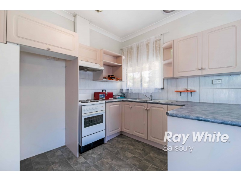 15 Leonard Street, Elizabeth Park SA 5113