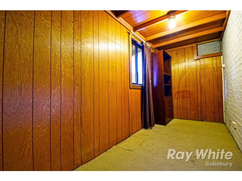 18 Gum Avenue, Dry Creek SA 5094