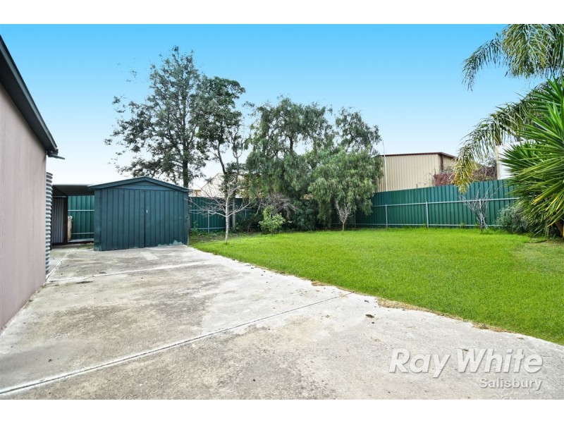 18 Gum Avenue, Dry Creek SA 5094