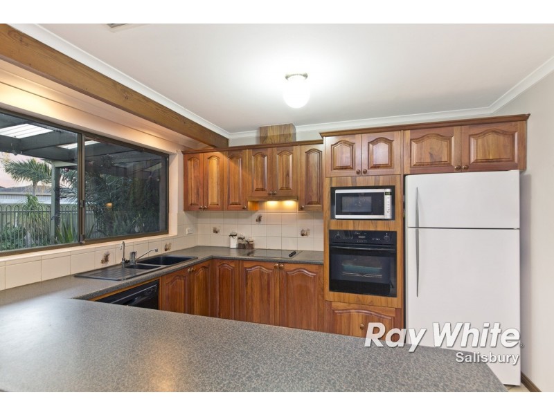4 Sydney Drive, Salisbury Heights SA 5109