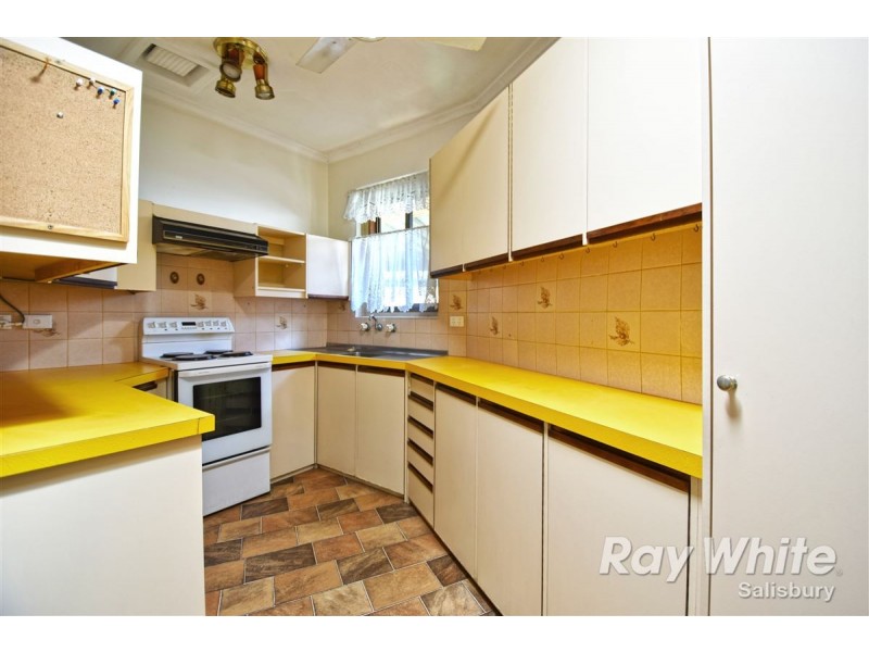 5 Coach Street, Salisbury East SA 5109