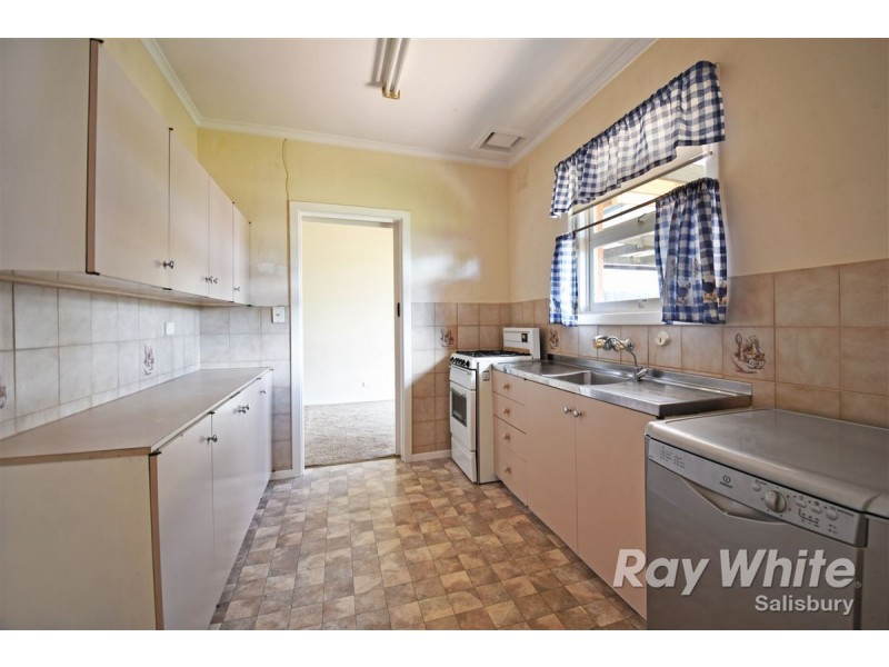 19 Caruso Crescent, Brahma Lodge SA 5109