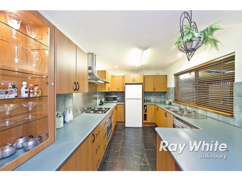 18 Crissoula Avenue, Hope Valley SA 5090