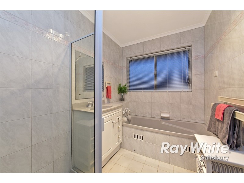 18 Crissoula Avenue, Hope Valley SA 5090