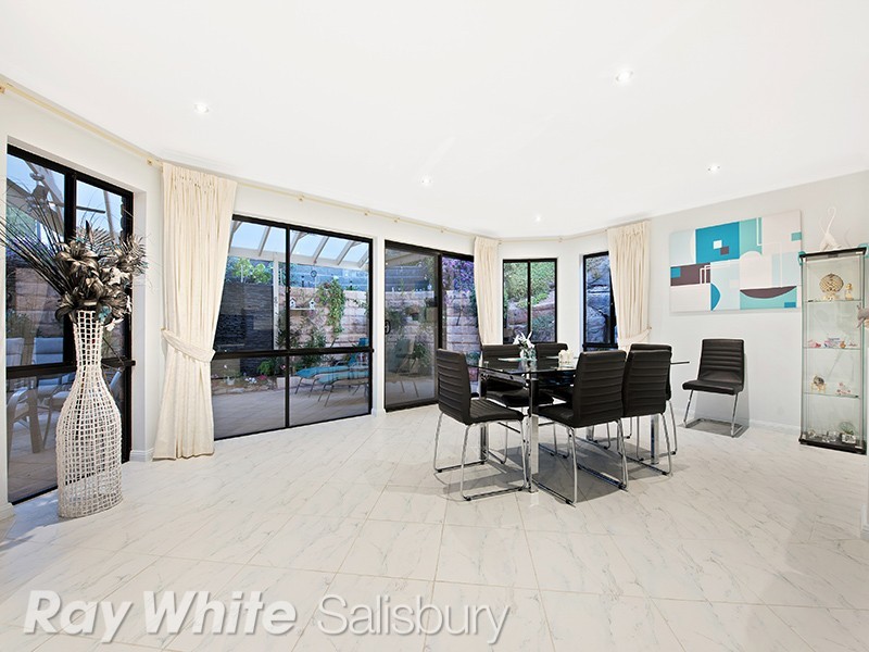 10 Gransden Parade, Greenwith SA 5125