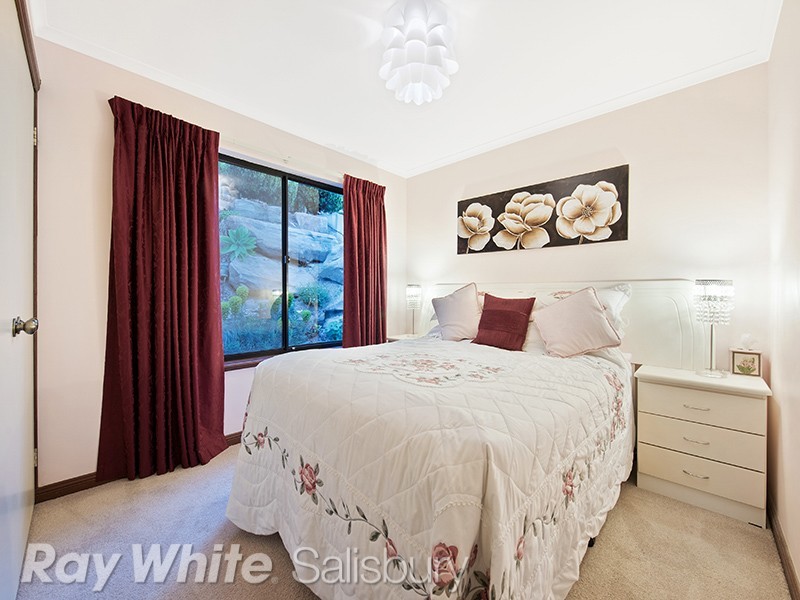 10 Gransden Parade, Greenwith SA 5125