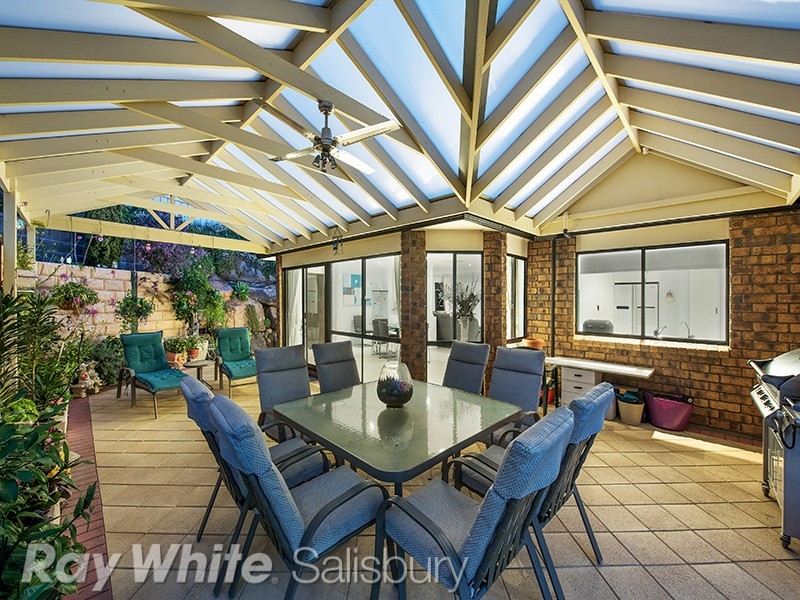 10 Gransden Parade, Greenwith SA 5125