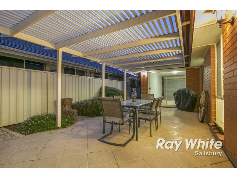 14 Arcadia Drive, Smithfield SA 5114