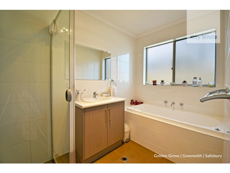 15 Francis Crescent, Salisbury Heights SA 5109