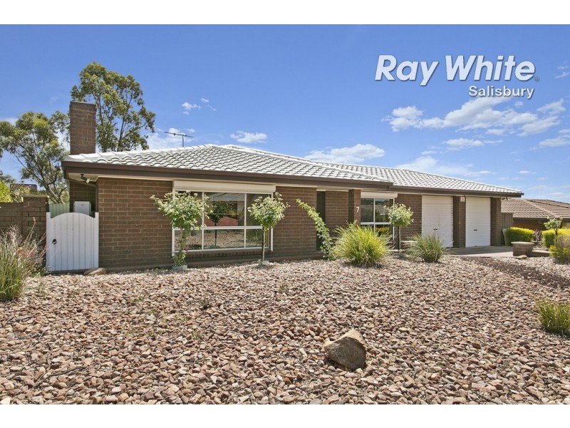 7 Mary-Alice Drive, Para Hills SA 5096