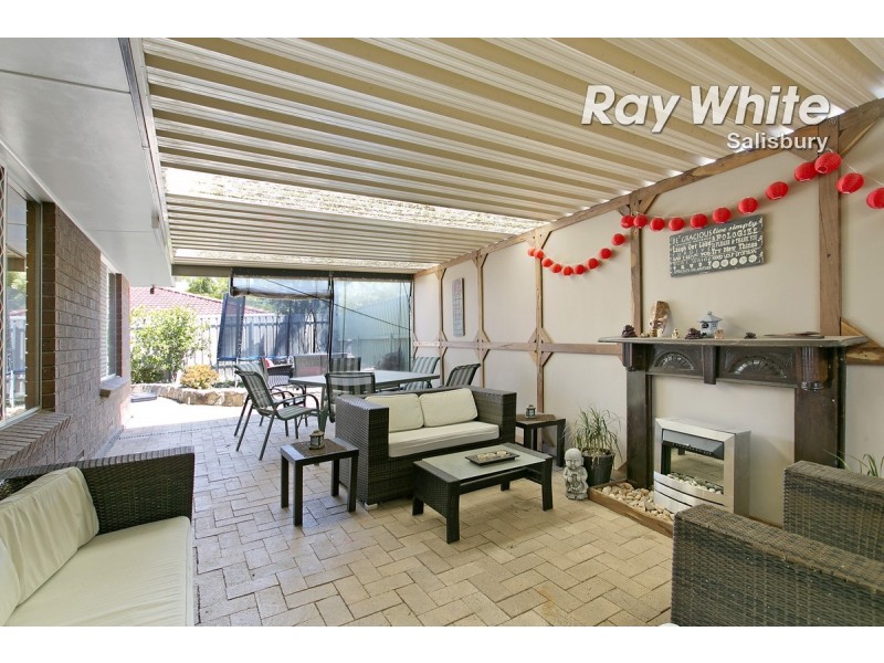 7 Mary-Alice Drive, Para Hills SA 5096
