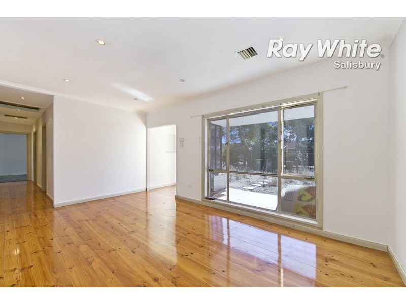 10 Benalla Street, Brahma Lodge SA 5109