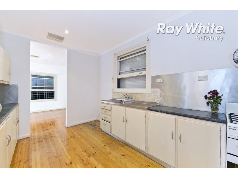 10 Benalla Street, Brahma Lodge SA 5109