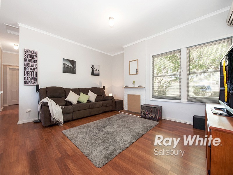 9 Barton Road, Elizabeth Downs SA 5113