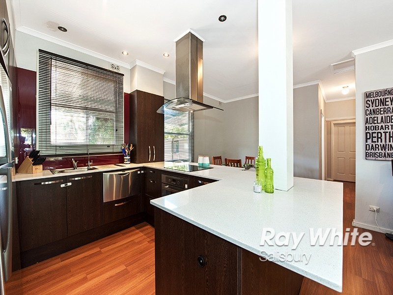 9 Barton Road, Elizabeth Downs SA 5113