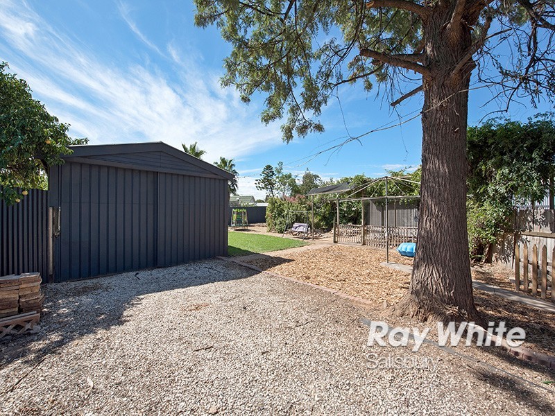 9 Barton Road, Elizabeth Downs SA 5113