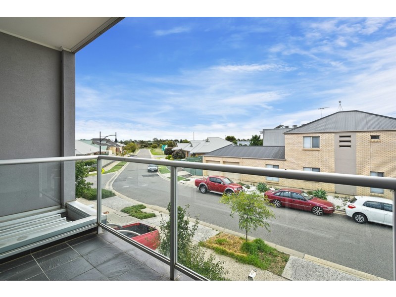 49A Trinity Circuit, Mawson Lakes SA 5095