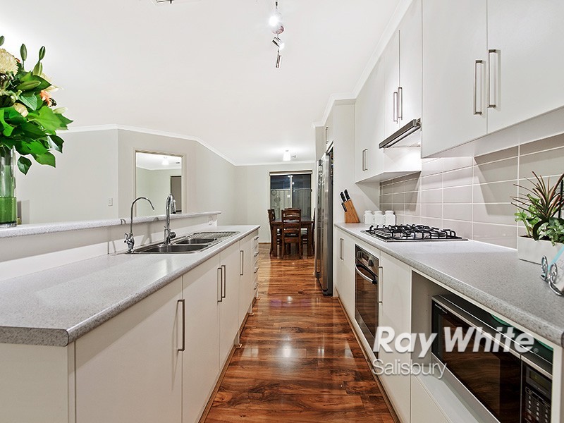 16B Secomb Avenue, Parafield Gardens SA 5107