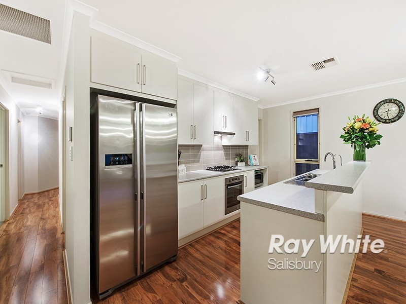 16B Secomb Avenue, Parafield Gardens SA 5107