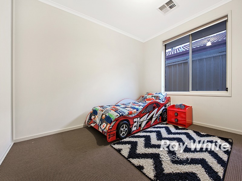 16B Secomb Avenue, Parafield Gardens SA 5107