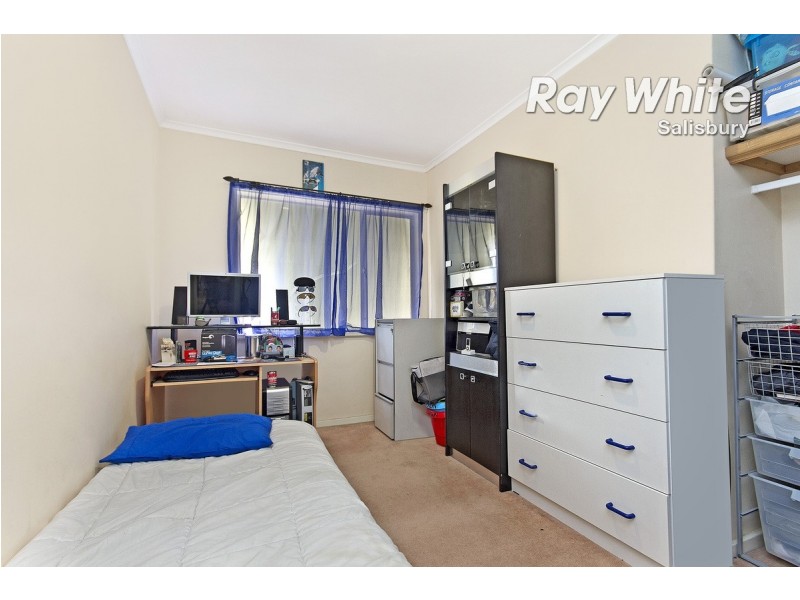 11 Warrigal Street, Para Hills SA 5096