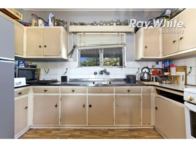 12 Margaret Avenue, Salisbury SA 5108