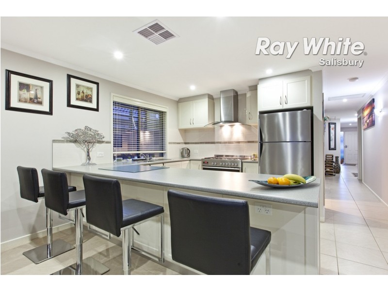 11 Southern Avenue, Mansfield Park SA 5012