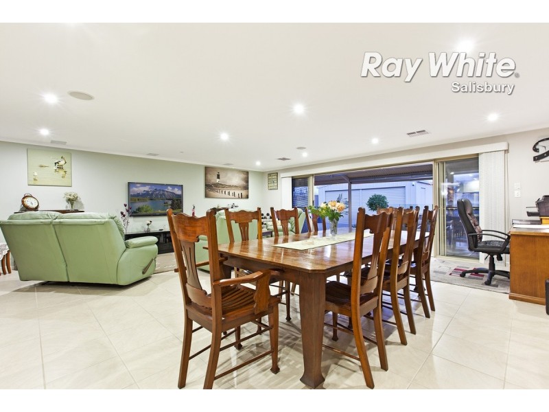 11 Southern Avenue, Mansfield Park SA 5012