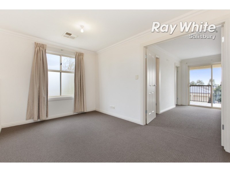 10 Mowbray Street, Mawson Lakes SA 5095