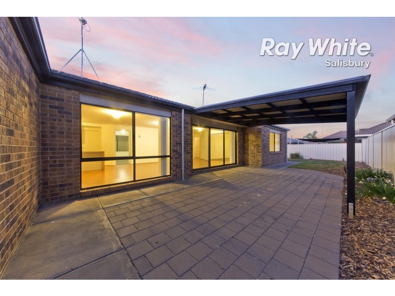 17 Banff Street, Burton SA 5110