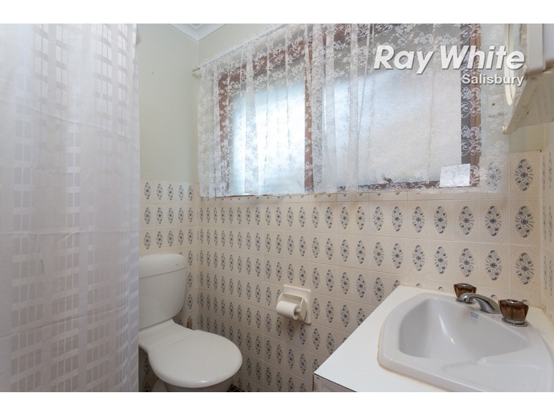 43 Universal Road, Salisbury Downs SA 5108