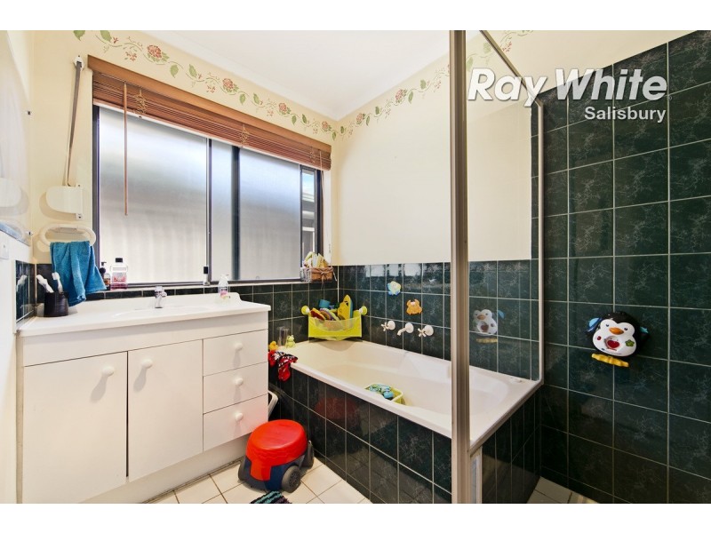 3 Riva Court, Paralowie SA 5108