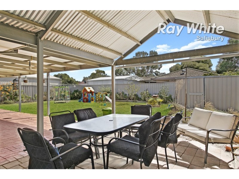 3 Riva Court, Paralowie SA 5108