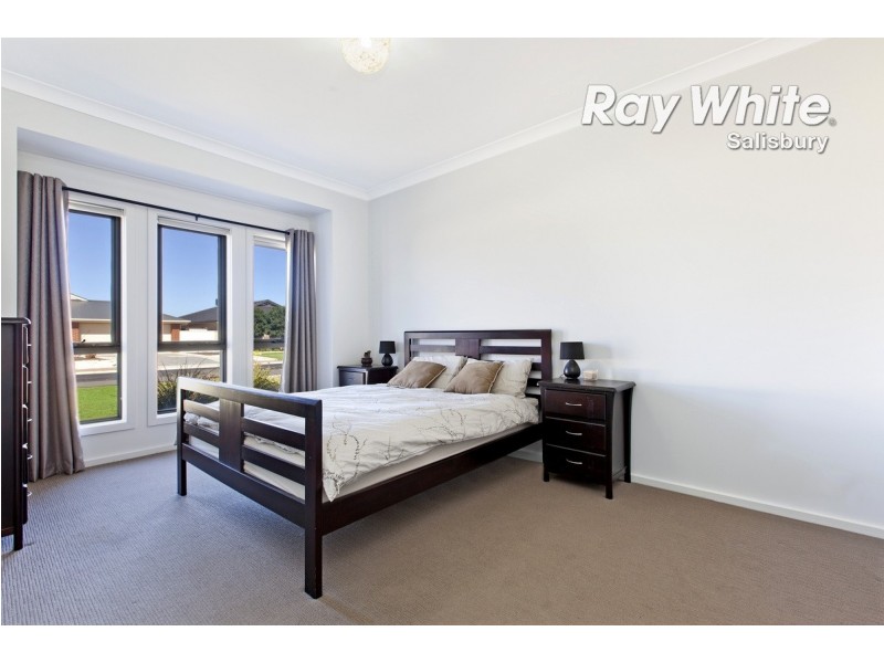 19 Burwood Road, Munno Para West SA 5115