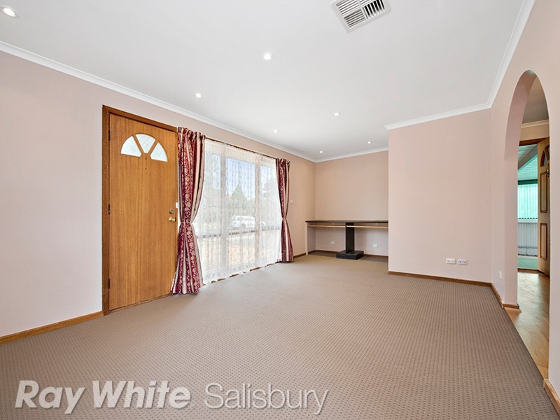 23 Deptford Street, Elizabeth Grove SA 5112