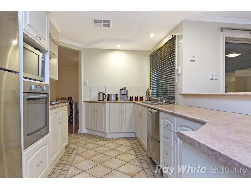 8 Rockley Court, Hillbank SA 5112