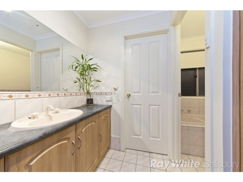 8 Rockley Court, Hillbank SA 5112