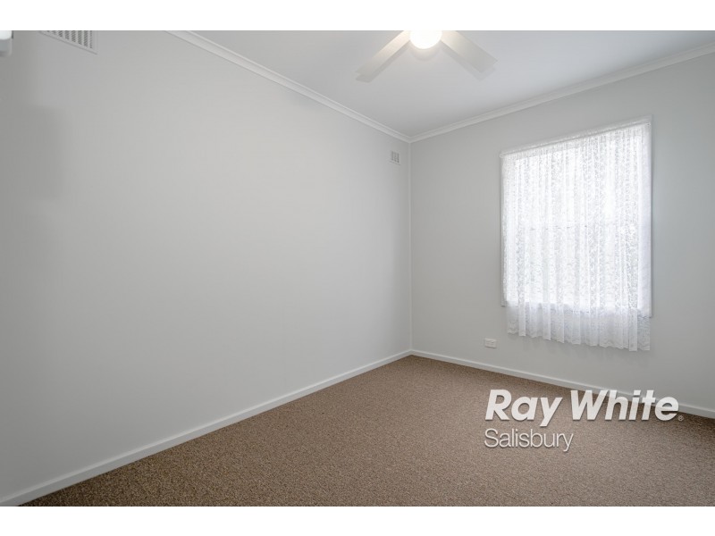 17 Peacock Road, Elizabeth Downs SA 5113